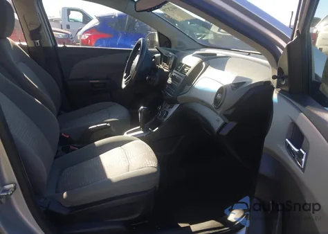 2013 Chevrolet Sonic Ls z USA, uszkodzony, nr VIN 1G1JA5SH1D4241297